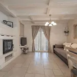 Edena With Heated Pool Villa