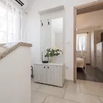 Edena With Heated Pool Villa *