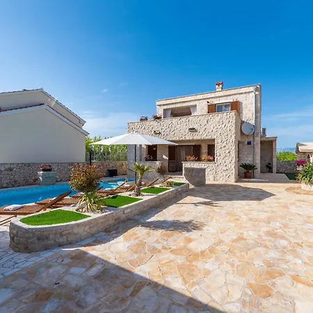 Edena With Heated Pool * Privlaka (Zadar)