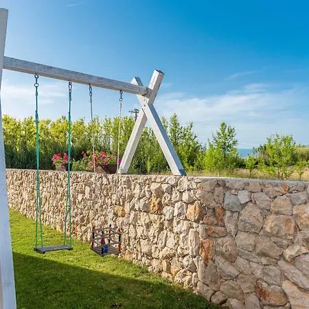 Edena With Heated Pool * Privlaka (Zadar)