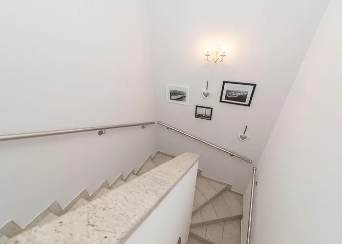 Villa Edena With Heated Pool