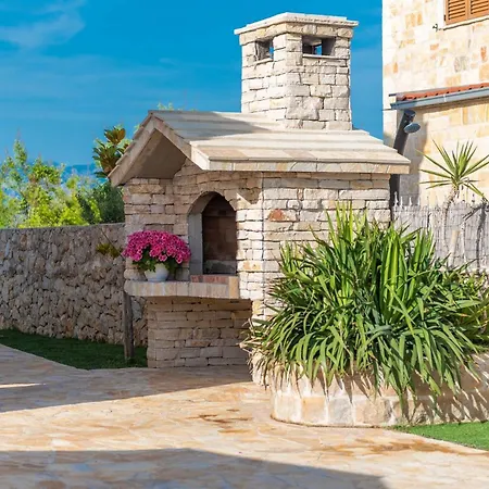 Villa Edena With Heated Pool *