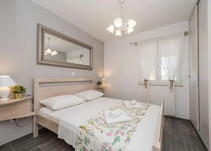 Edena With Heated Pool Privlaka (Zadar)